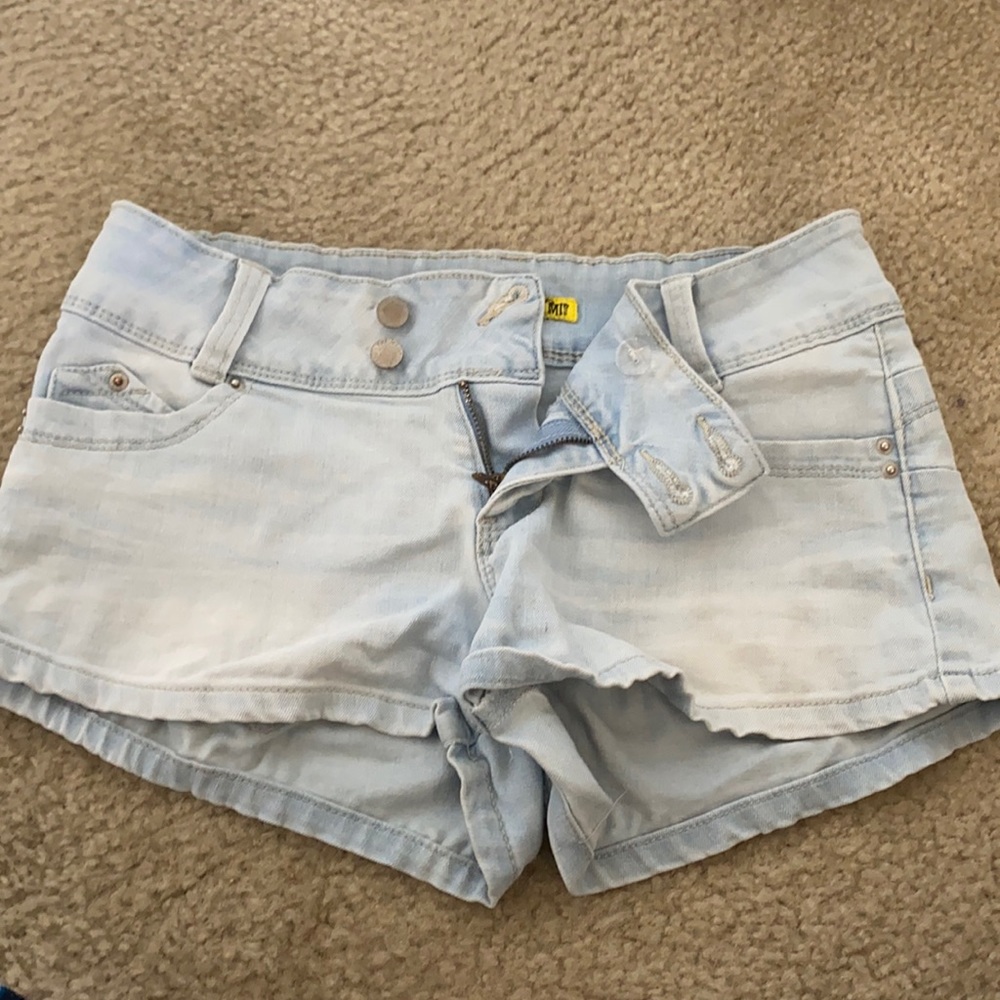 Light blue shirt shorts